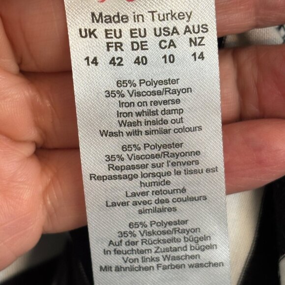 NWT Boohoo Womens Top Black & White Stripes Size UK 14/US 10 Poly + Viscose Soft - Picture 7 of 12